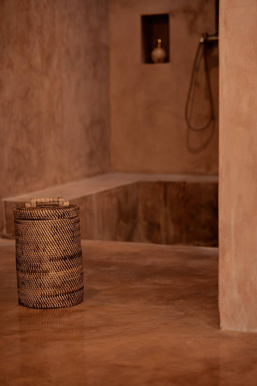 The Rattan Bin High, høy kurv med lokk i rotting, Natural Brown