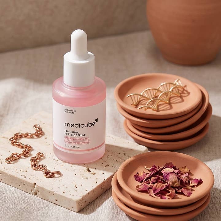 Medicube PDRN Pink Peptide Serum 30 ml