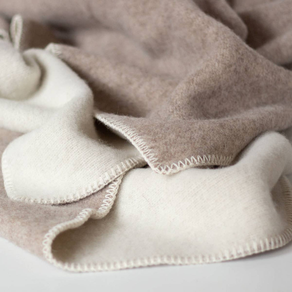 Wool Bed Blanket Eco Fossil – ullpledd 200 x 140 cm