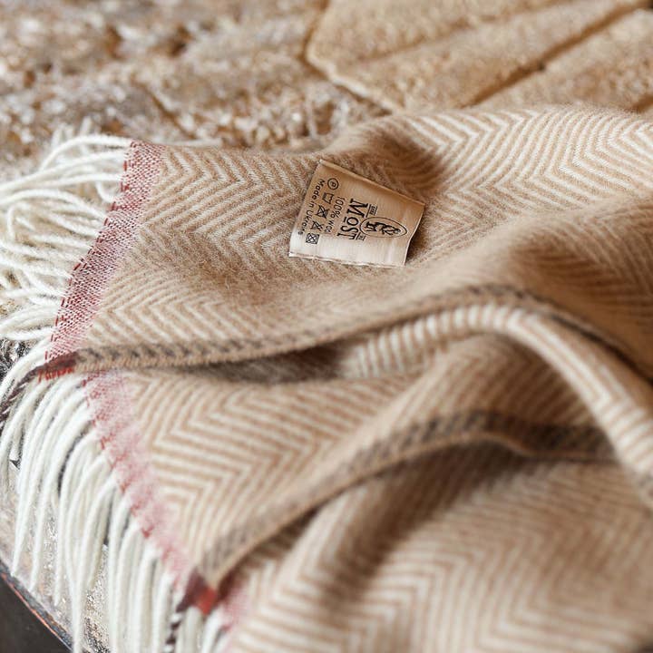 Denver Throw | 100% New Zealand Wool | Crema | 200 × 140 cm | Made in Ukraine