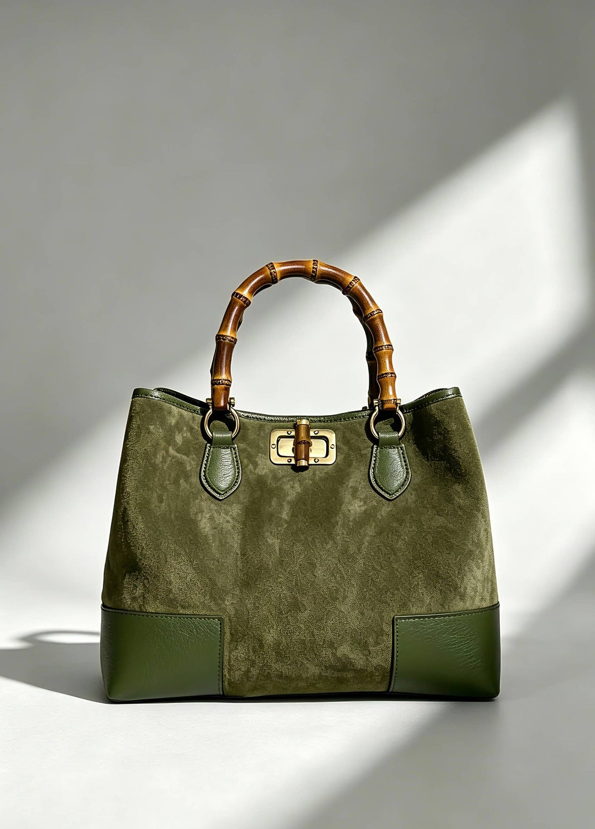 Large Handbag in Genuine Suede and Dollaro Leather, stor håndveske med bambushåndtak