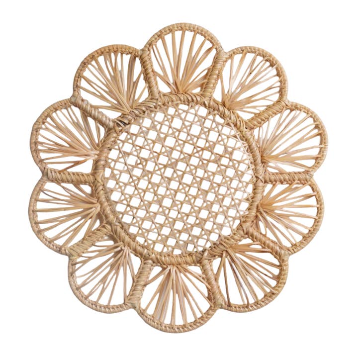 Hand-Woven Rattan Daisy Placemat – Floral Table & Wall Decor