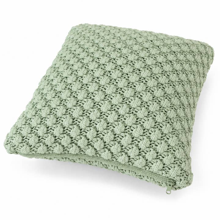 Pebl putetrekk | Salviegrønn | Popcorn-strikk | YKK-glidelås | 45×45 cm | Urbane Hide