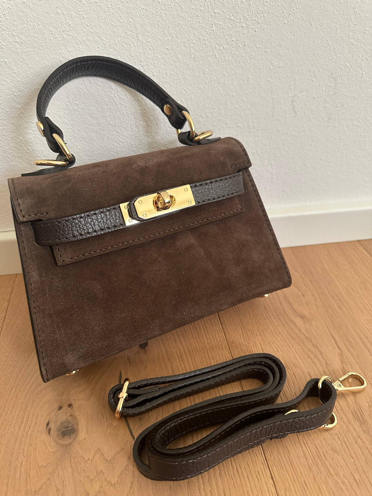 Mini K Suede, liten håndveske i semsket skinn
