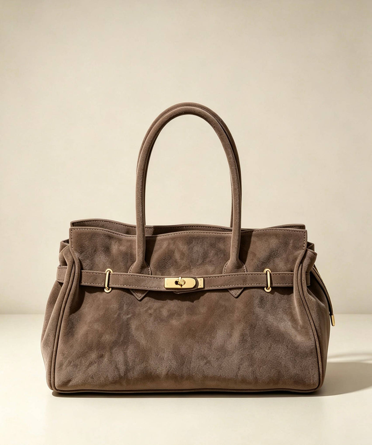 Suede Tote Bag with Golden Details, toteveske i semsket skinn