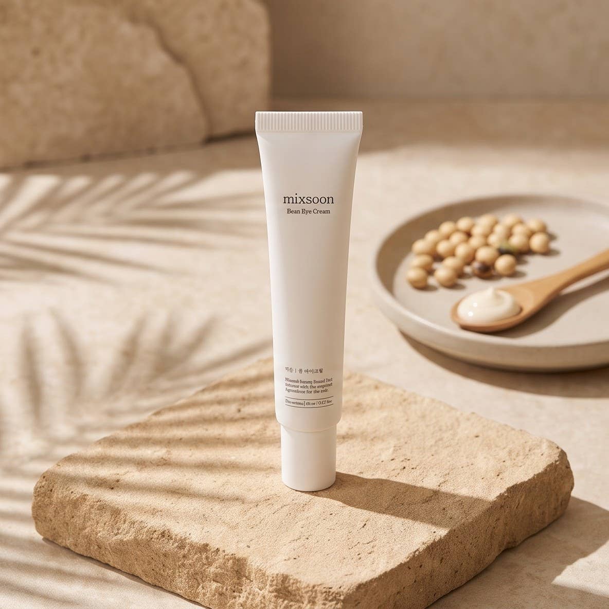 Mixsoon Bean Eye Cream, øyekrem med fermentert soya og peptider