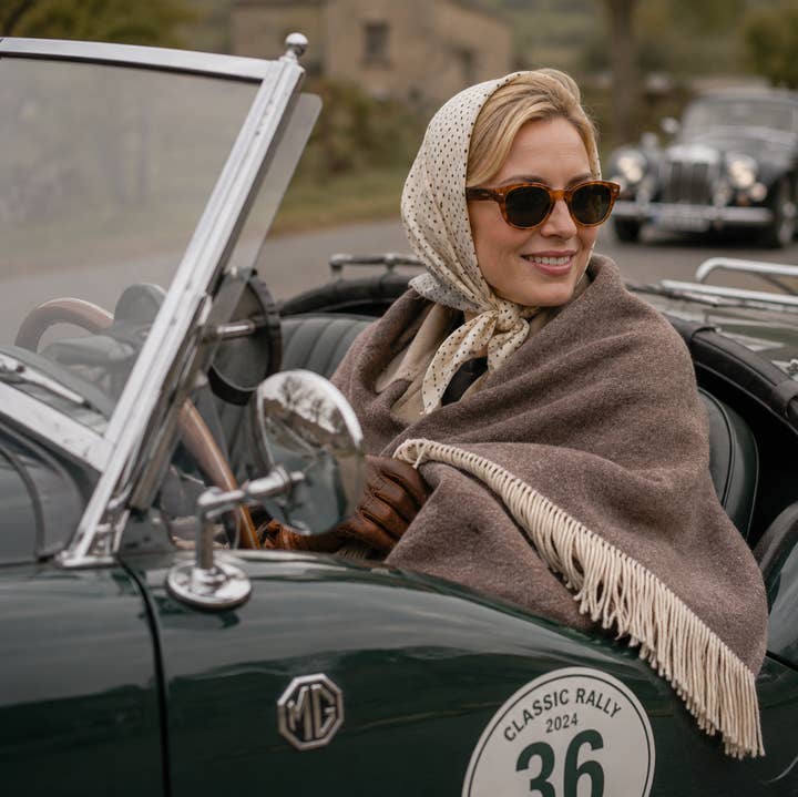 Tibet Throw | Cashmere & Merino Wool | Brown | 200 × 140 cm | Made in Ukraine