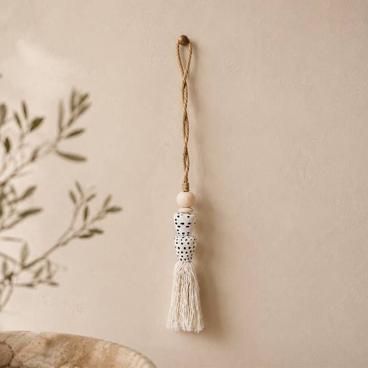 Olon Dots Shell Wall Hanger | 33 cm | Handmade in Bali