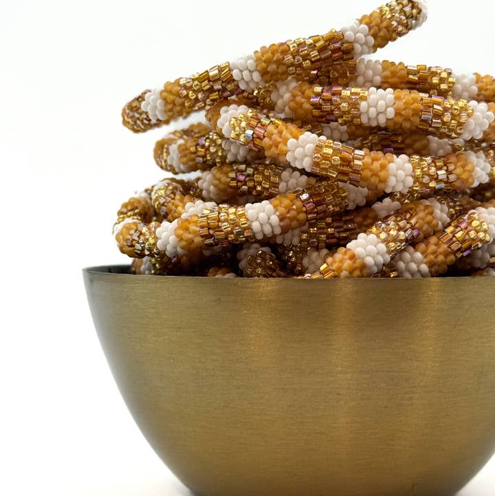 Maison Kizo Gold & white Glass Bead Bracelet D25 | Hand-Crocheted in Nepal | Designed in France