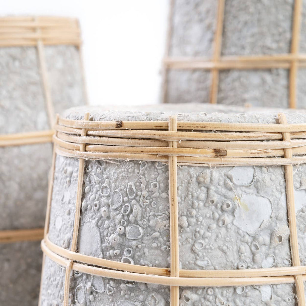 The Cutie Vase, slank vase i terrakotta, Concrete Natural, L